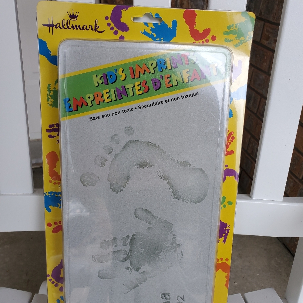 NWT Hallmark | Imprint Cement DIY Hand Prints Craft Art Keepsake